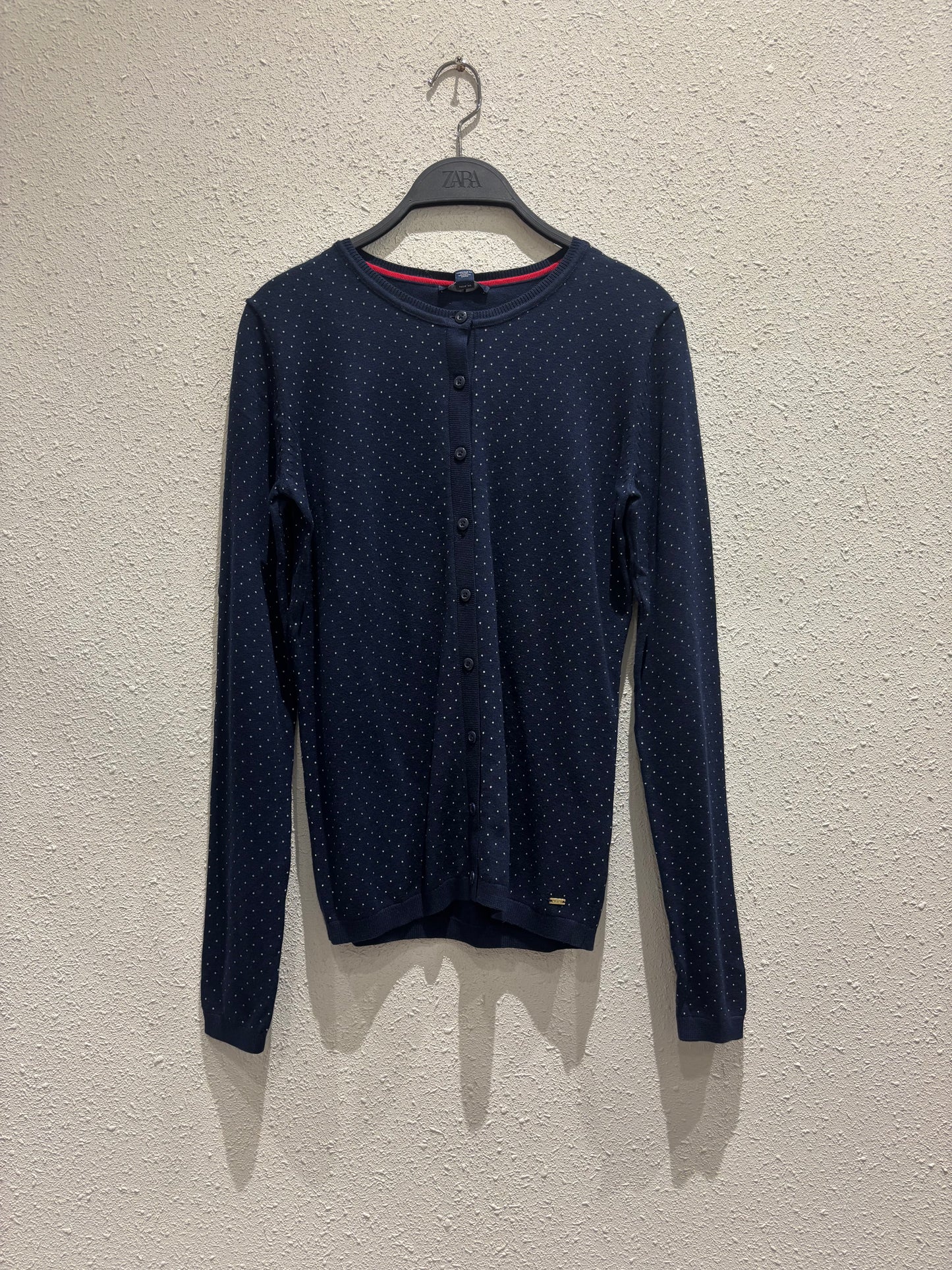 TH Top 0003