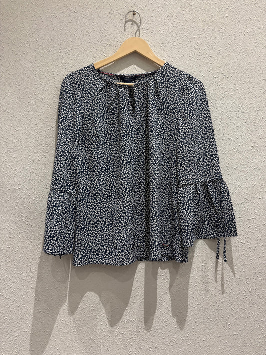 TH Top 0012